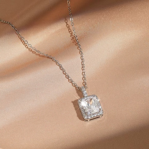 💎1.5 TWC Radiant Cut  CZ Diamond Pendant necklace💎 - Picture 14 of 16